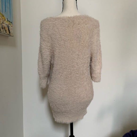 Knitted & Knotted | pink fuzzy scoop Neck sweater - Picture 4 of 4